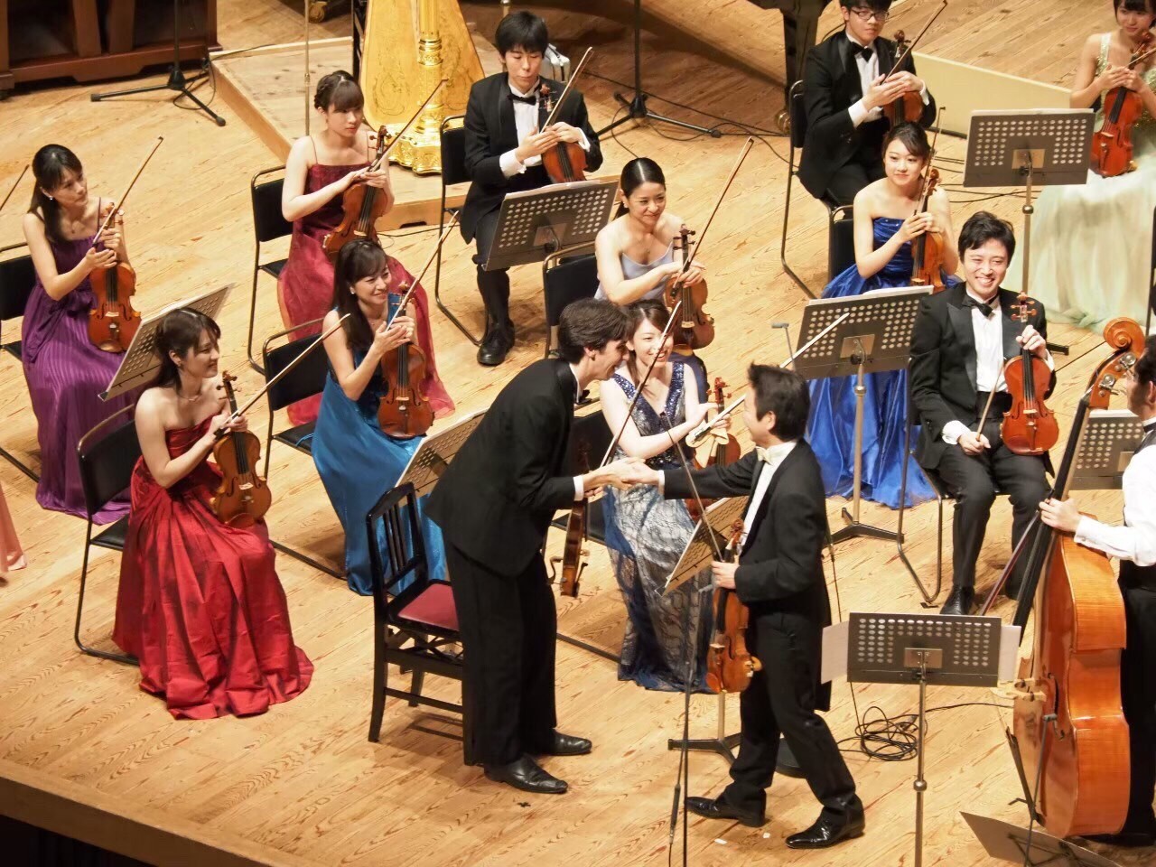東京大学フォイヤーヴェルク管弦楽団の演奏風景